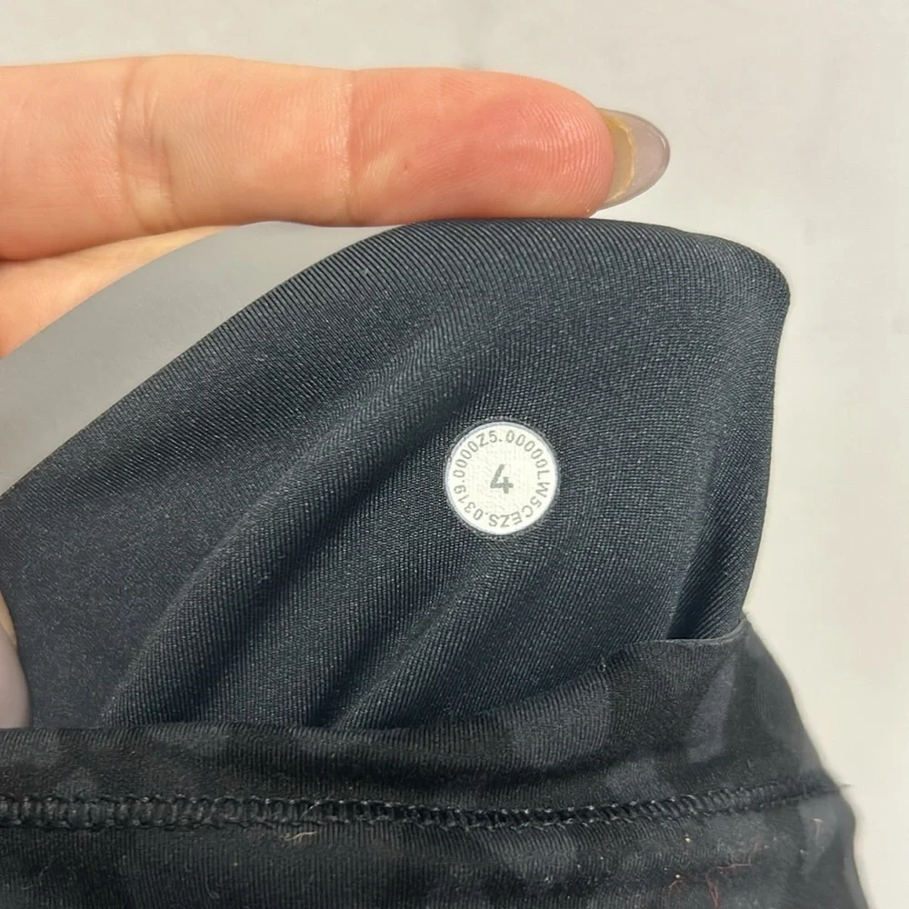 Lululemon In Movement Tight 25